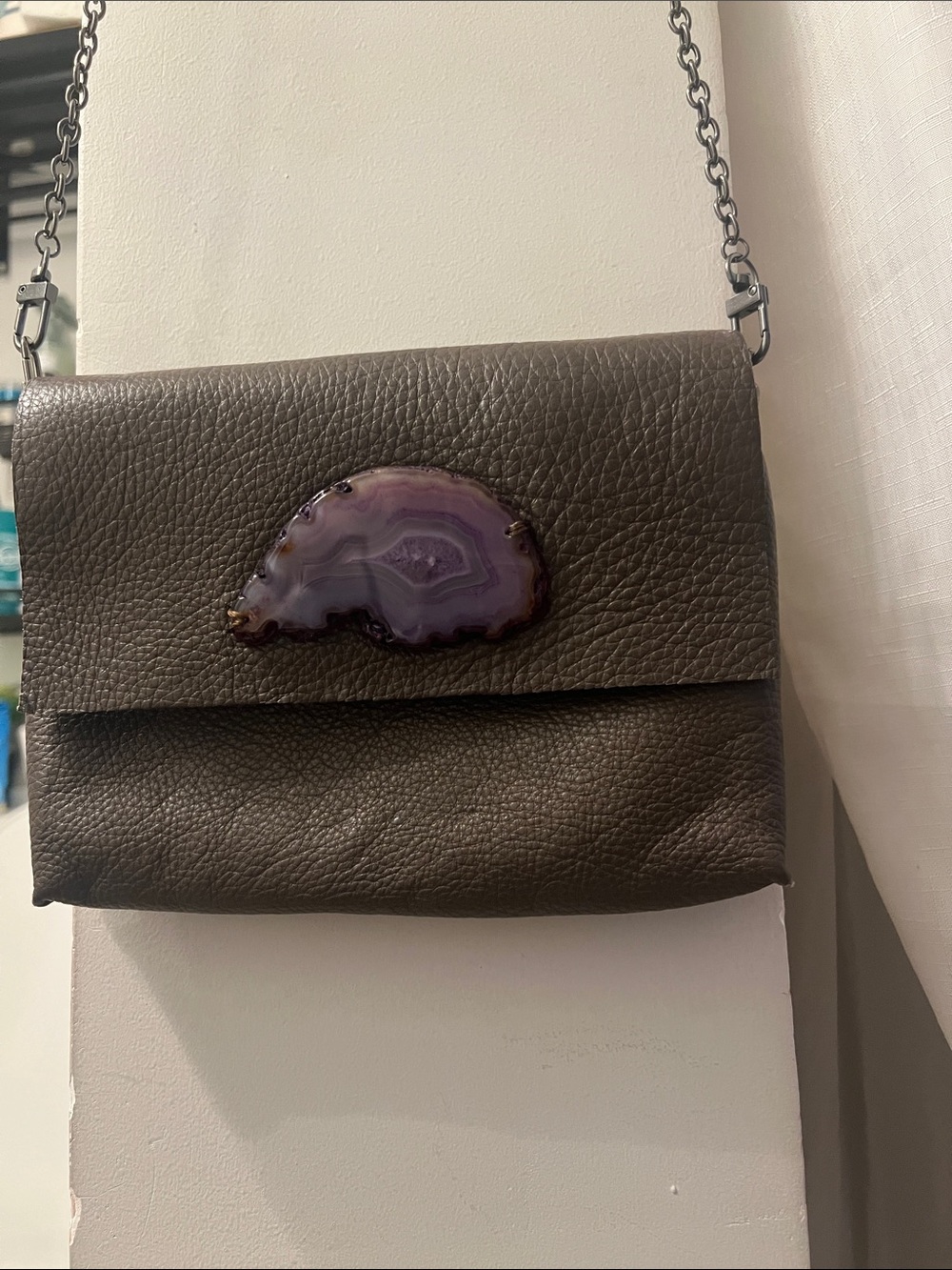 Evoke Bahama nutshell Brown Leather Crossbody Bag with Agate Accent